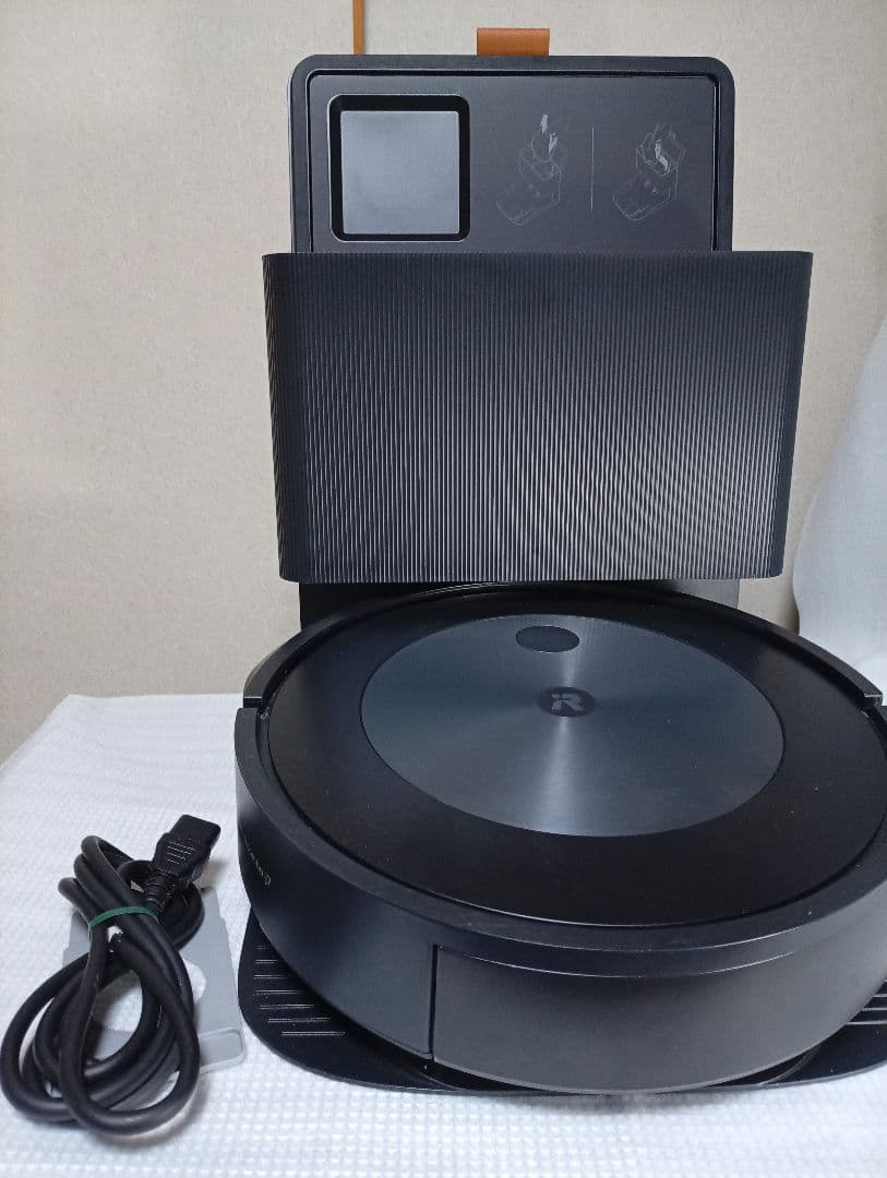 iRobot Roomba J7 本体 充電ステーション付き　作動良好