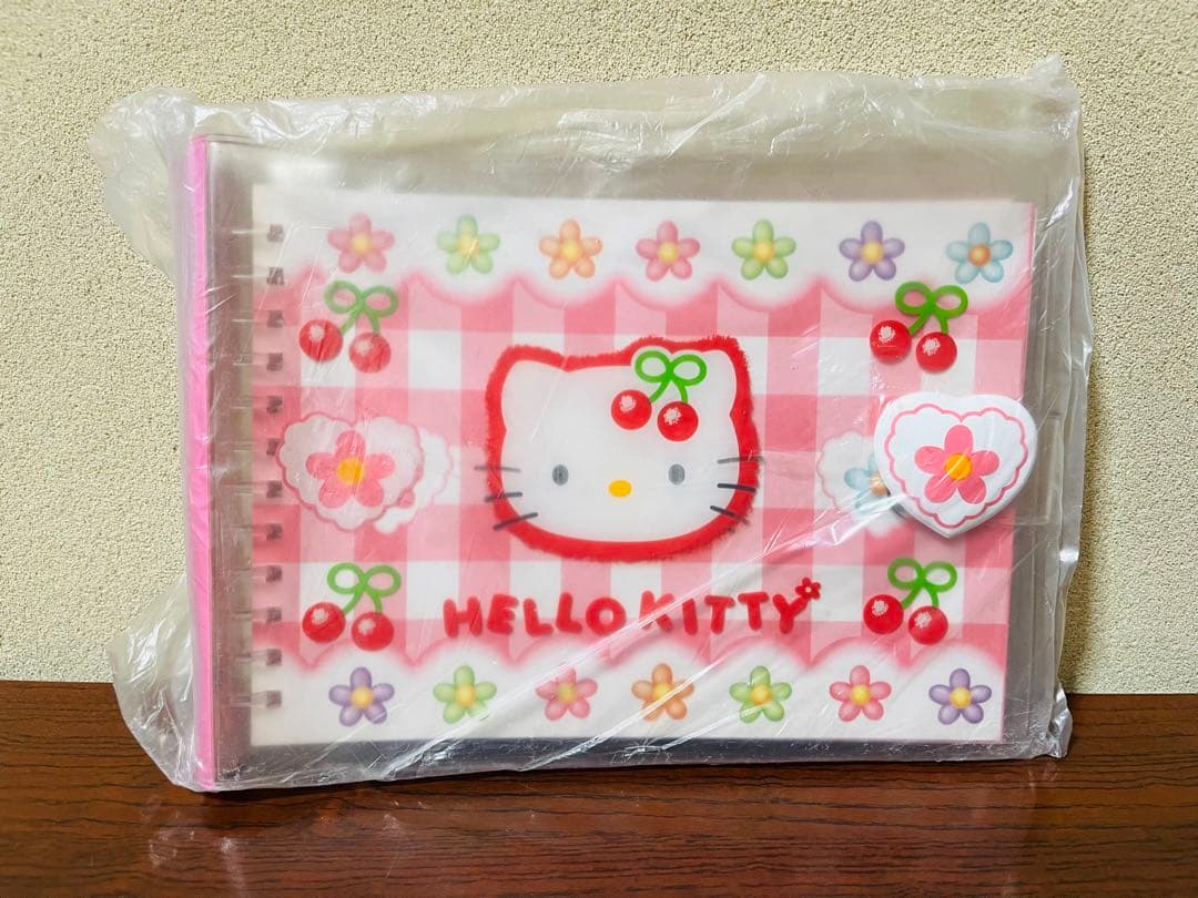 【新品未開封】ハローキティ　さくらんぼ　サイン帳　レトロ