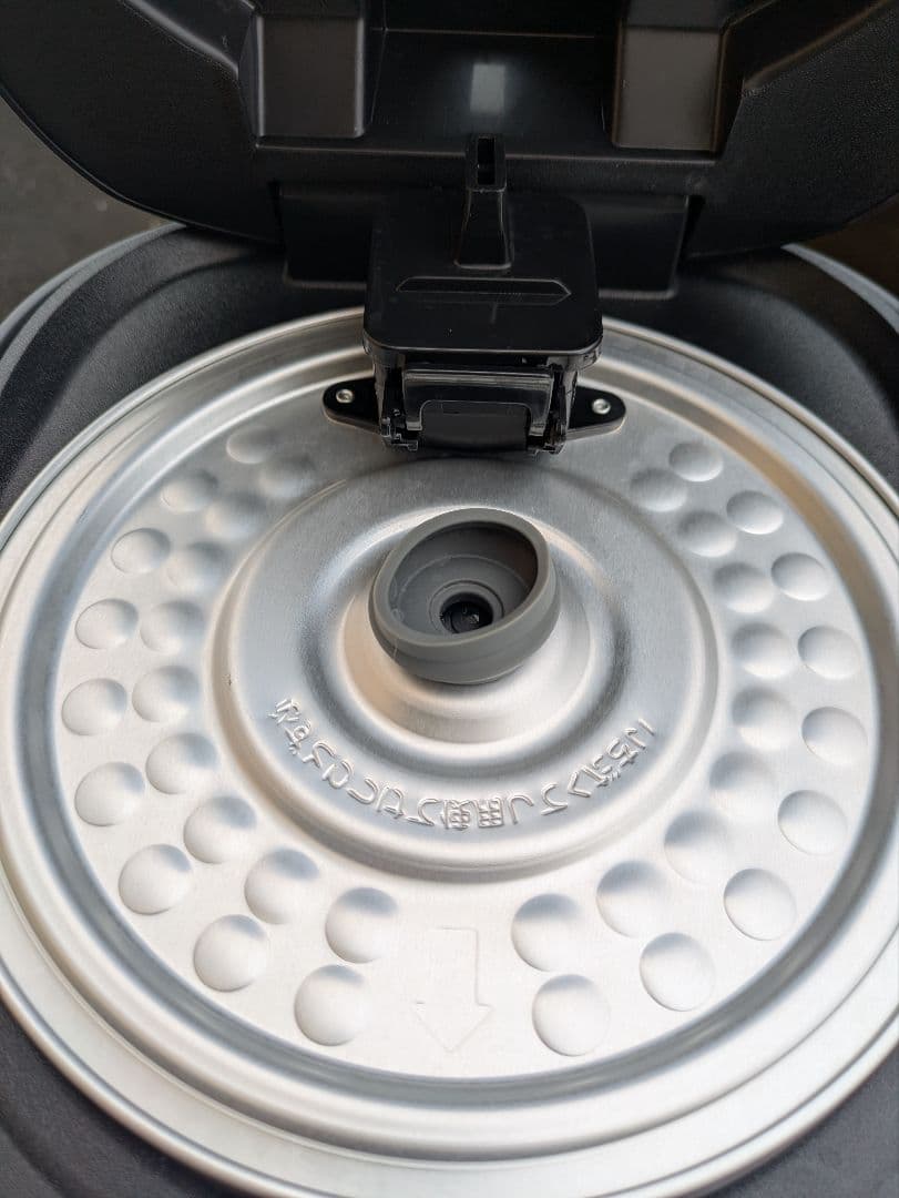 TIGER　タイガー　炊飯器　2025年製