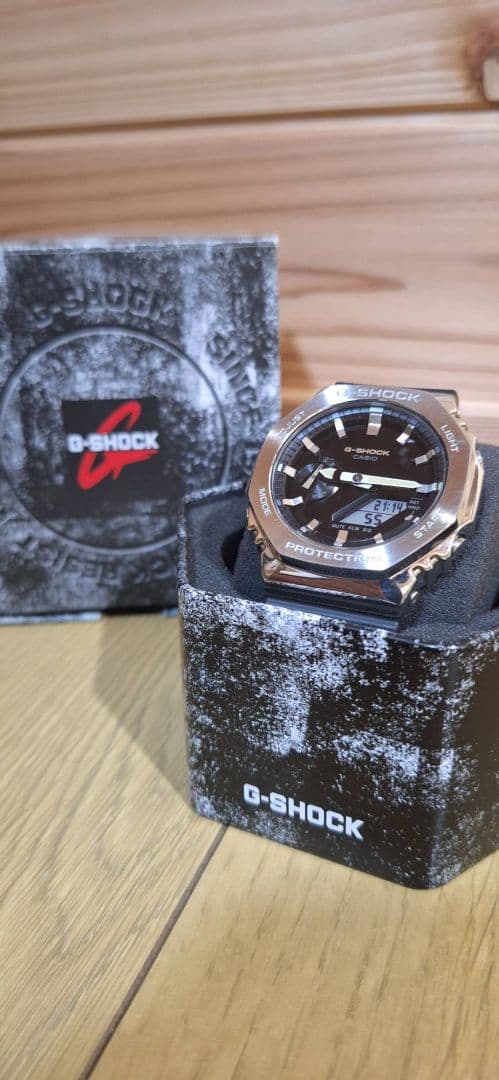 GSHOCK GM−２１００Ｃ−５Ａ 200M