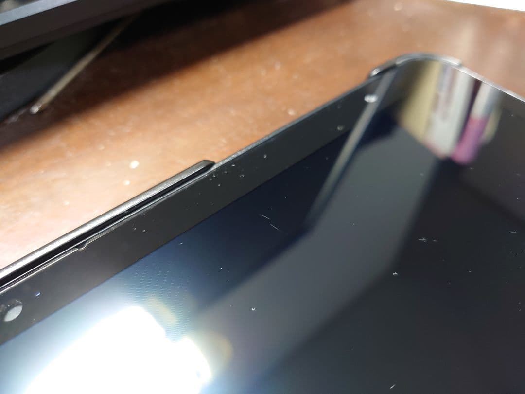 ARROWS Tab Q7312/KB(付属品箱有り)