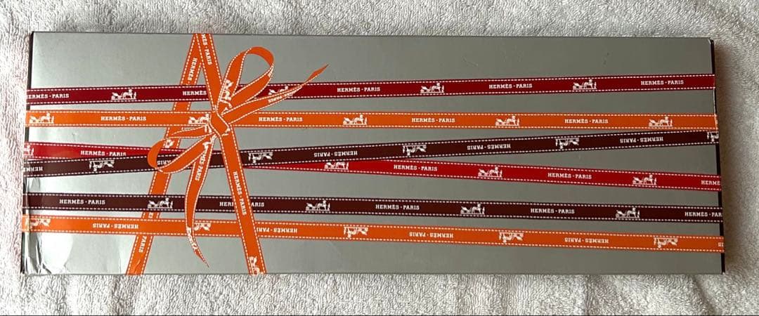 【今だけお値引き！】【美品】HERMES オレンジ シルクスカーフハンカチ