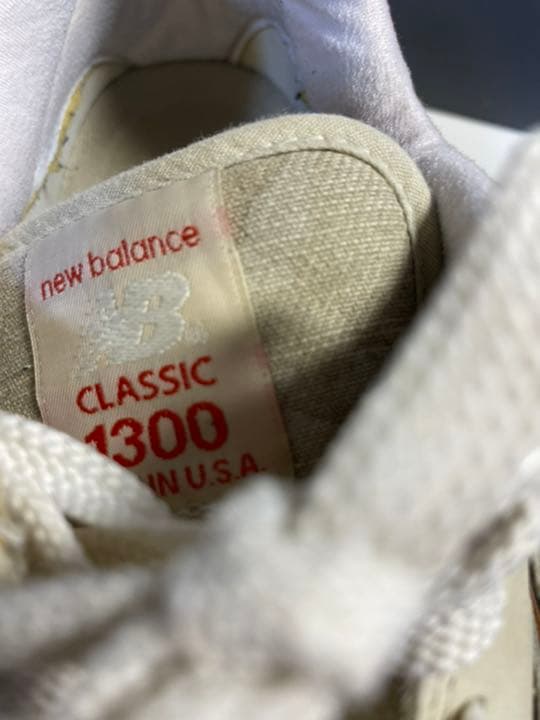 ニューバランス　スニーカー　1300