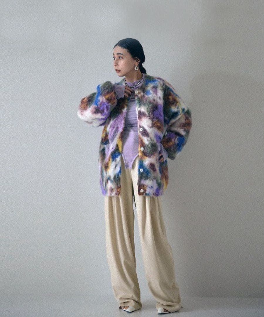 ジャケット・アウター UND TEXTURE ART FLOWER KNIT CARDIGAN
