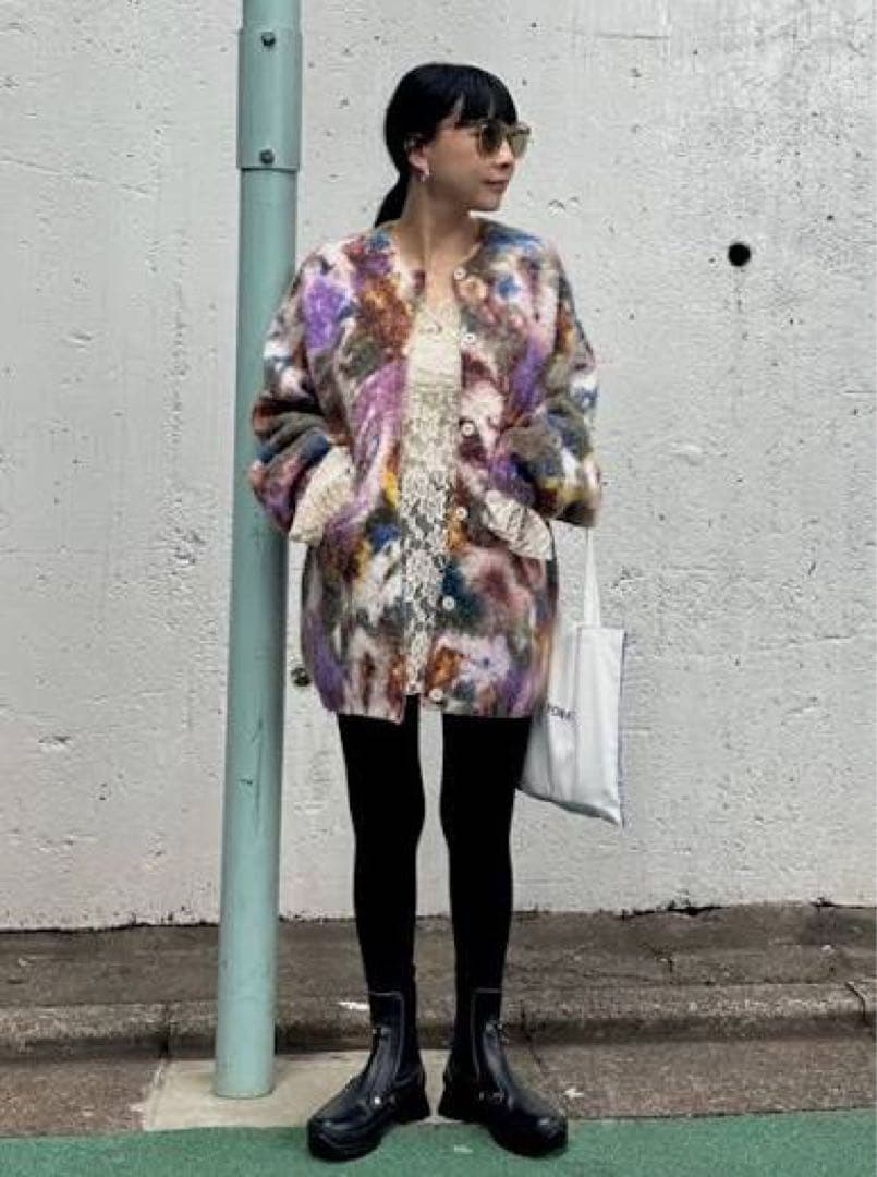 ジャケット・アウター UND TEXTURE ART FLOWER KNIT CARDIGAN