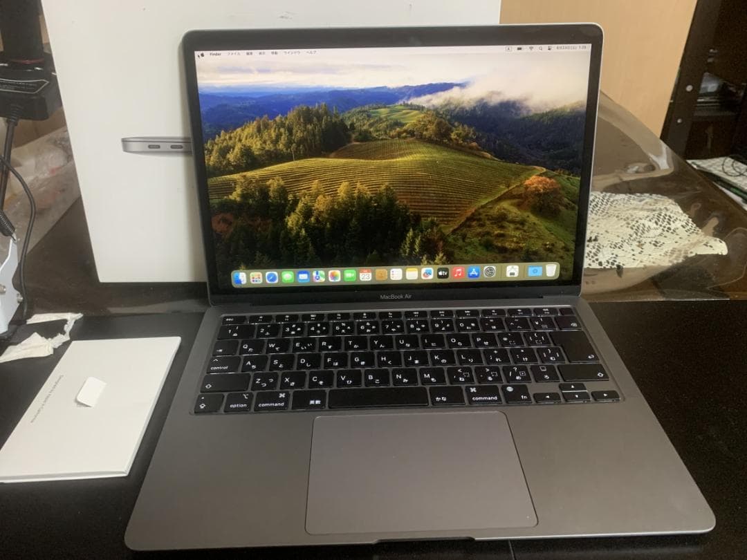 極美品 MacBook Air A2337 2020 M1/8GB/256GB