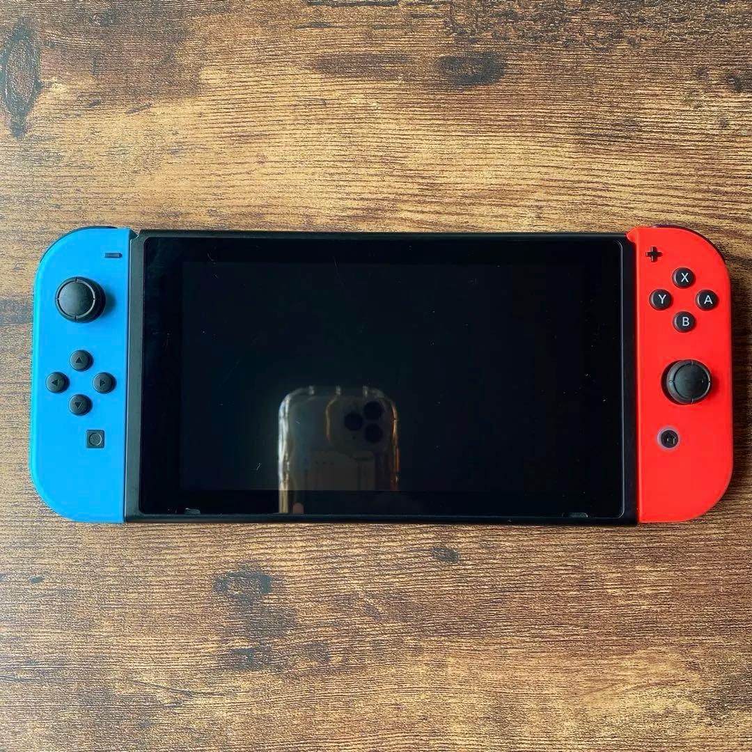 【動作確認済】Nintendo Switch 本体セット　グリップ