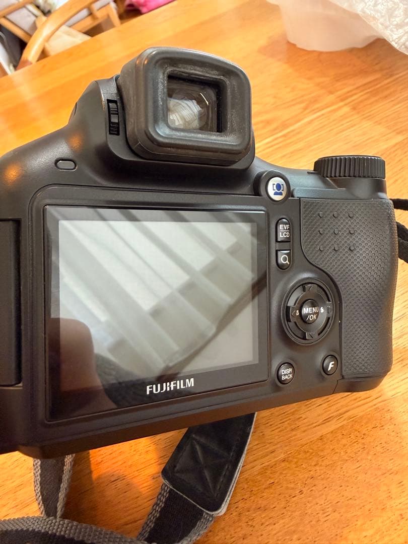 【値下げ】富士フイルム　FinePix S6000