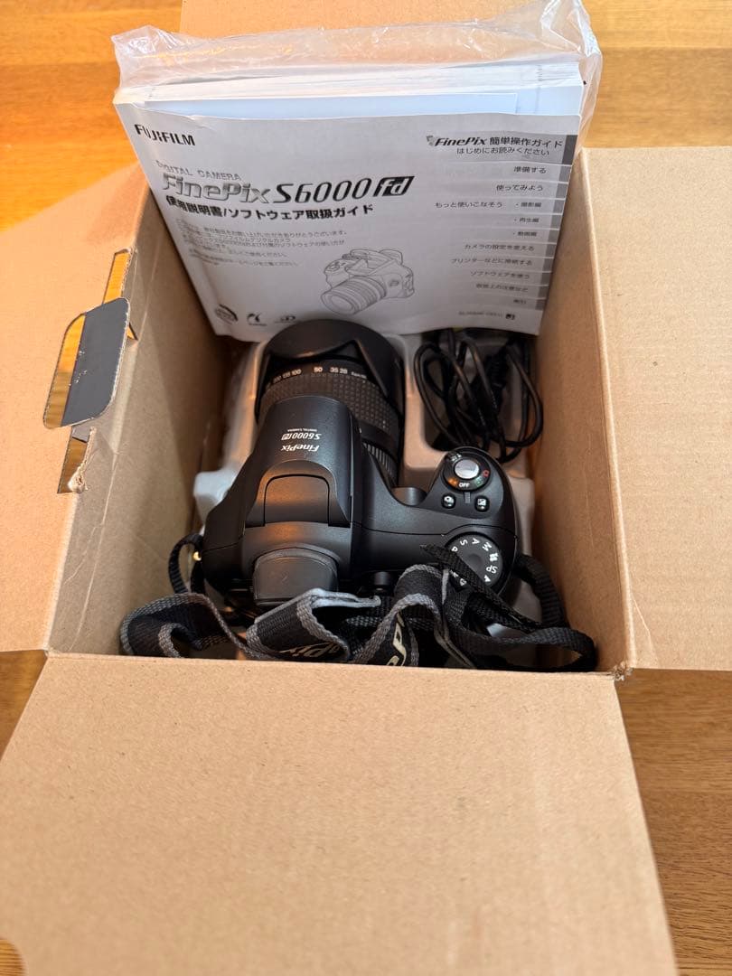 【値下げ】富士フイルム　FinePix S6000