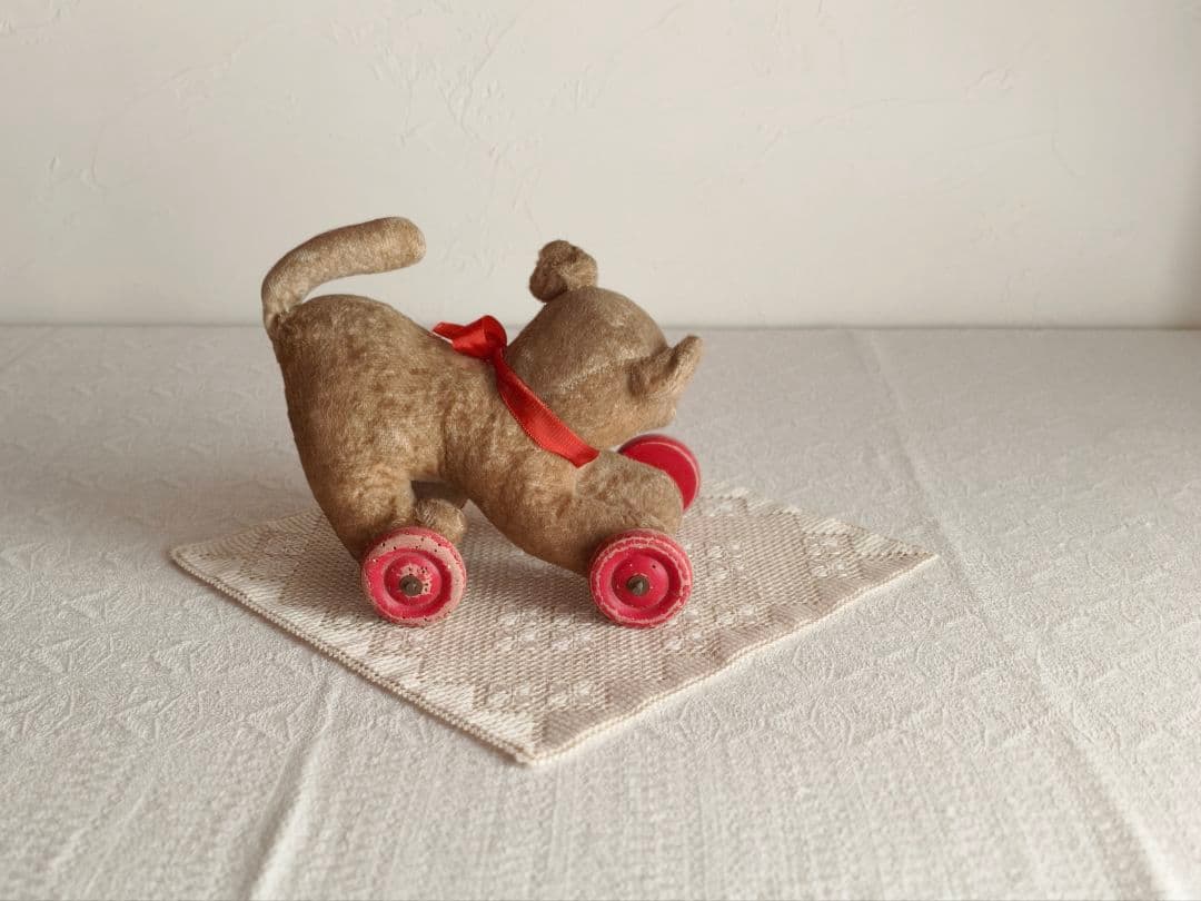 * antique toy ❀* 古い古い 玩具の ワンちゃん