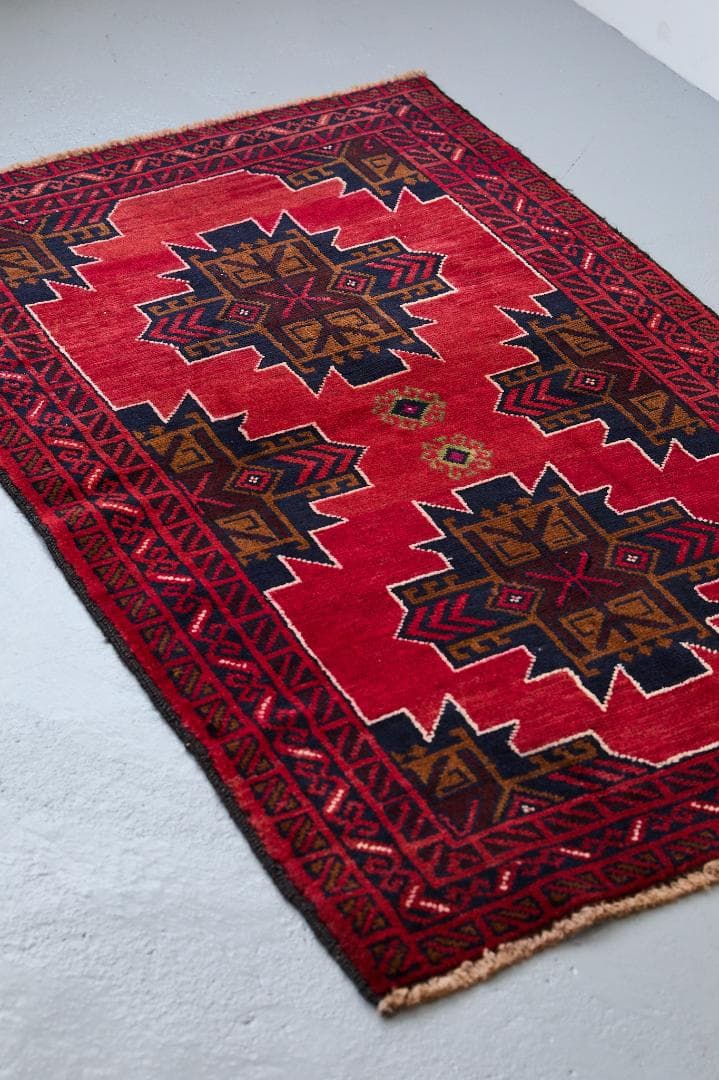 ヴィンテージラグ　トライバルラグ　バルーチ族　ウール（135×87cm）濃茶・赤