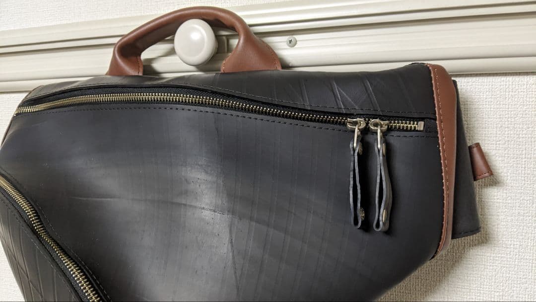 【新品】SEAL　ワンショルダーバッグ TRIANGLE LARGE