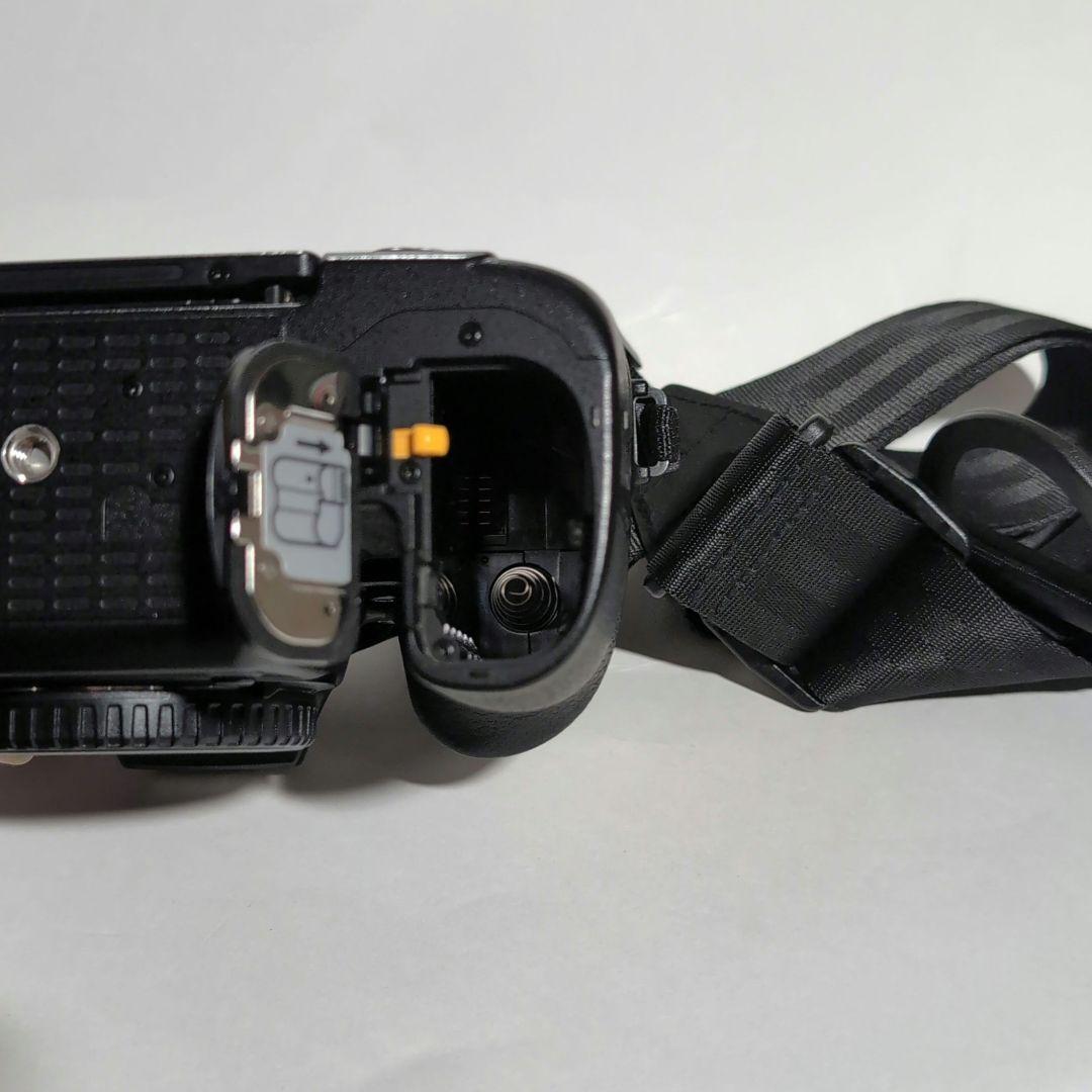 Nikon D7500 デジタル一眼レフカメラ 本体