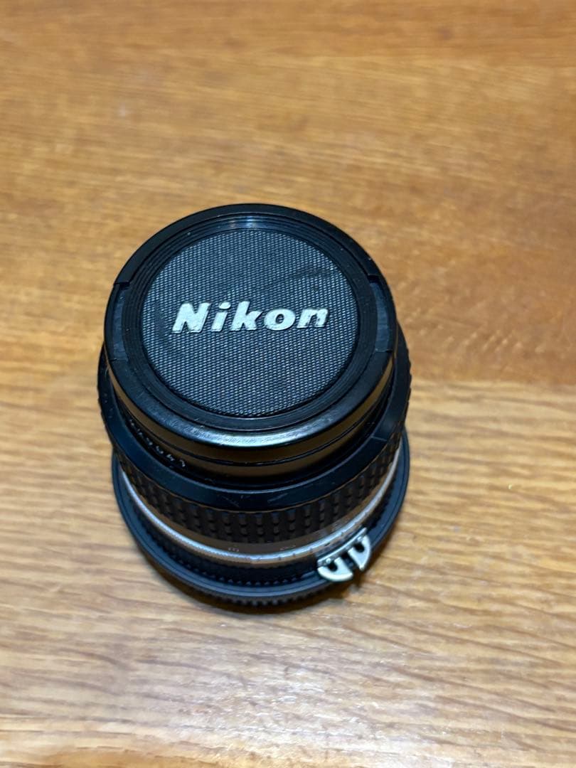 Nikon Tamron 24mm f/2 レンズ