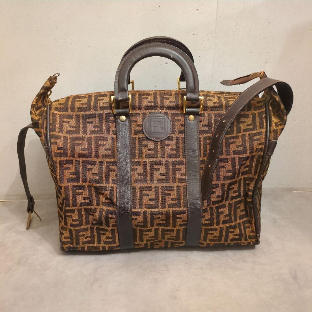 FENDI フェンディ ボストンバッグ ズッカ柄 大容量 キャンバス レザー