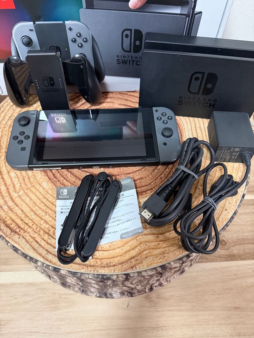 Nintendo Switch ニンテンドースイッチ本体　グレー③