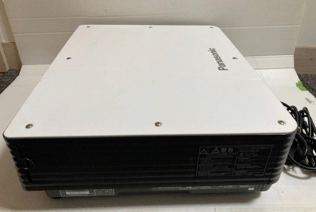 PANASONIC TH-D5500L ★ 5000ルーメン　最大投写600 型