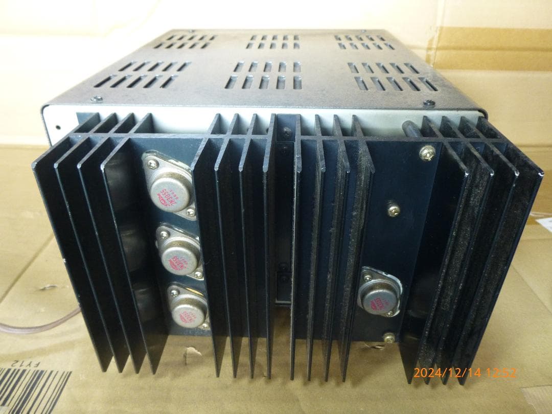 30A　大型トランス式ファンレス安定化電源　美品2