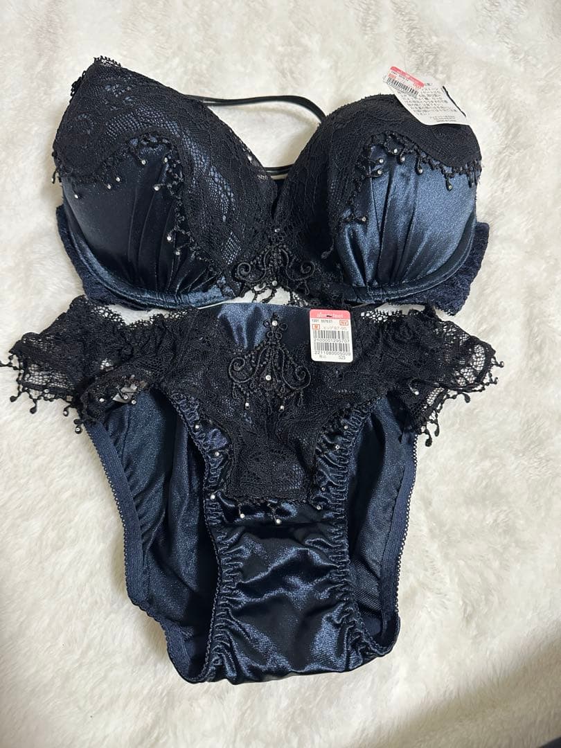 希少レアエメフィール RichレースサテンブラジャーショーツセットE65/M
