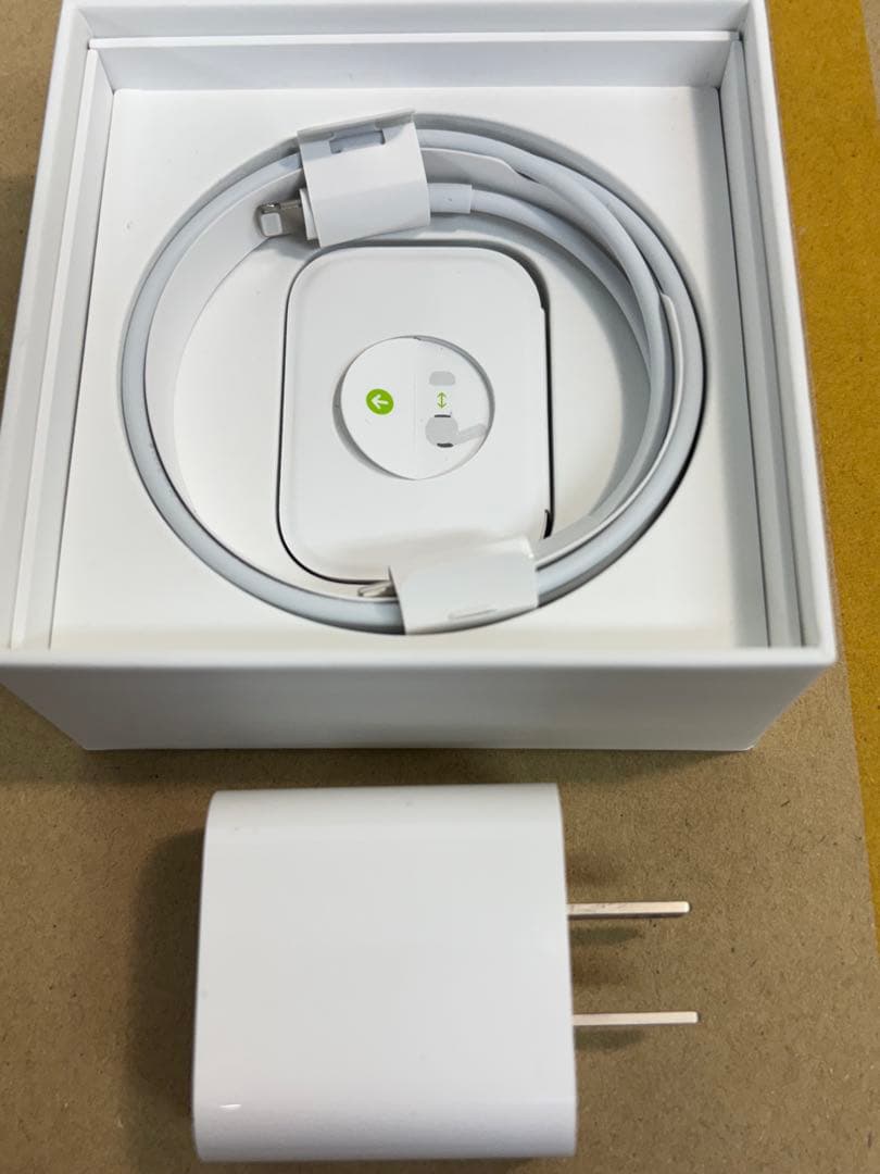 18935 AirPods Pro (第2世代) A2698/2699