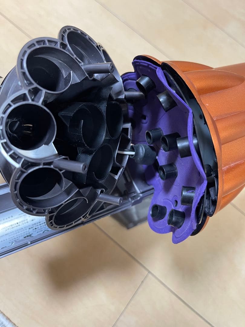 【美品】ダイソン(SV18)本体のみ