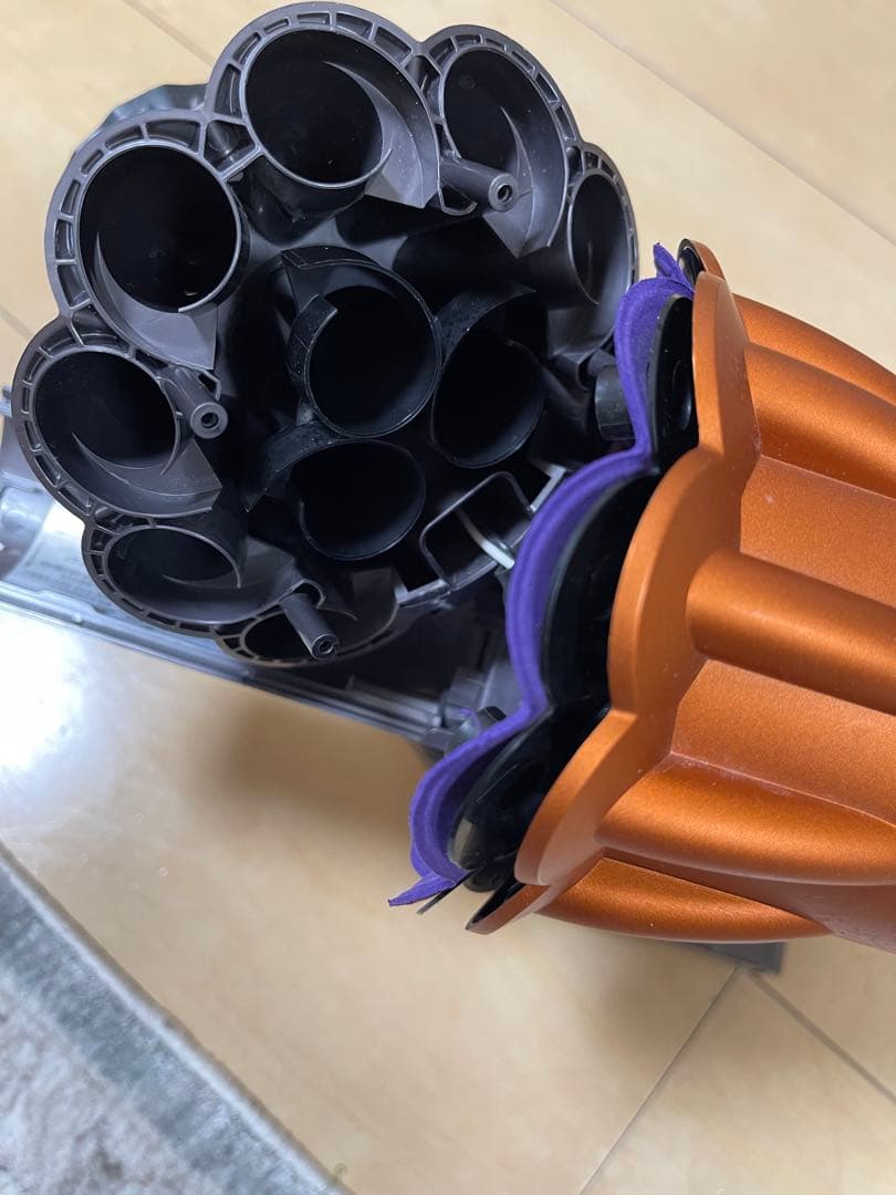 【美品】ダイソン(SV18)本体のみ