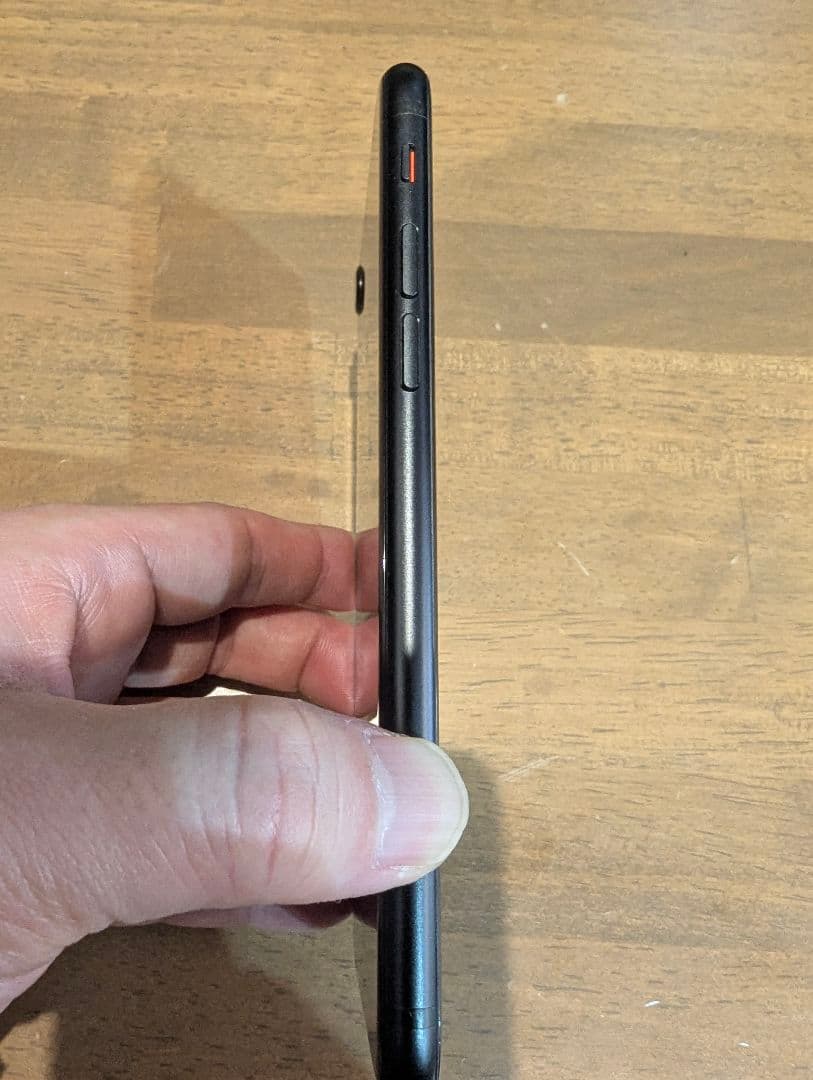 iPhone SE (第2世代) 64GB ブラック