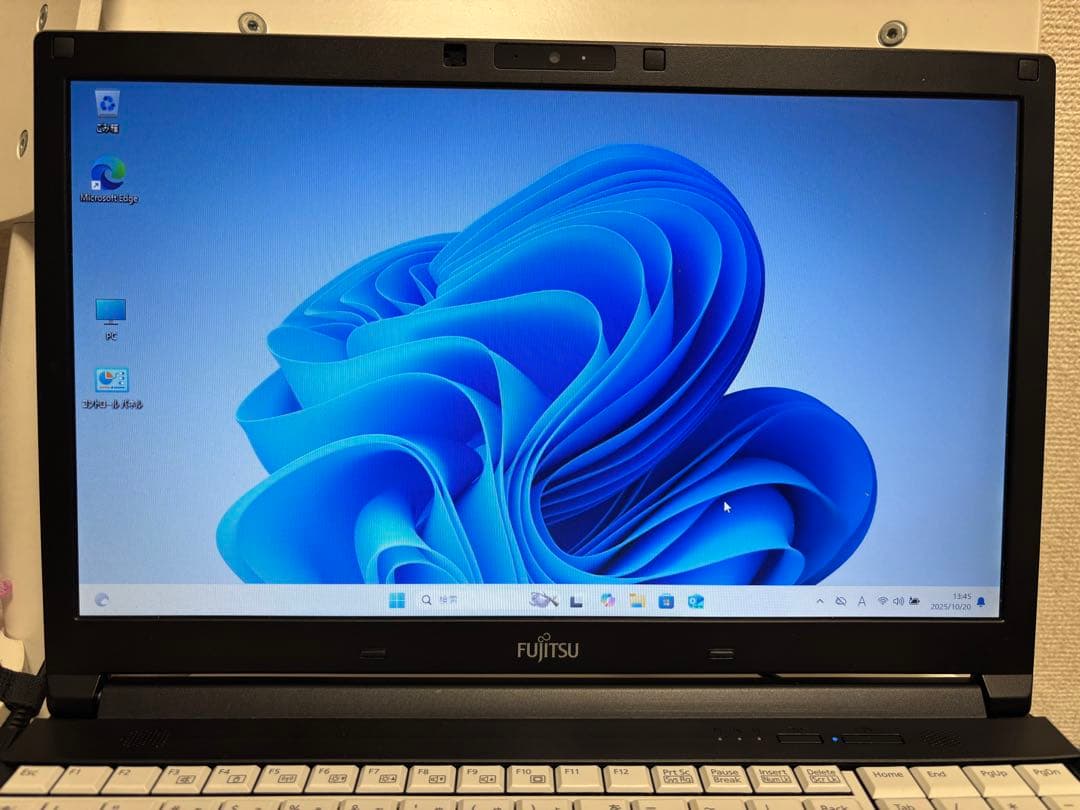 富士通LifeBook 15.6Inch SSD128GBメモリ8GB