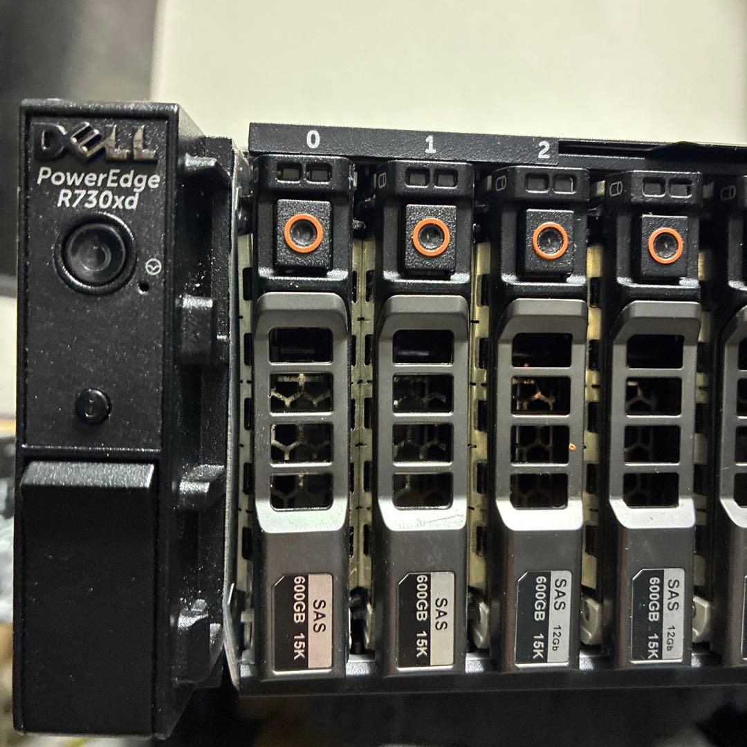 Dell PowerEdge R730xd サーバー 600GB✖︎24
