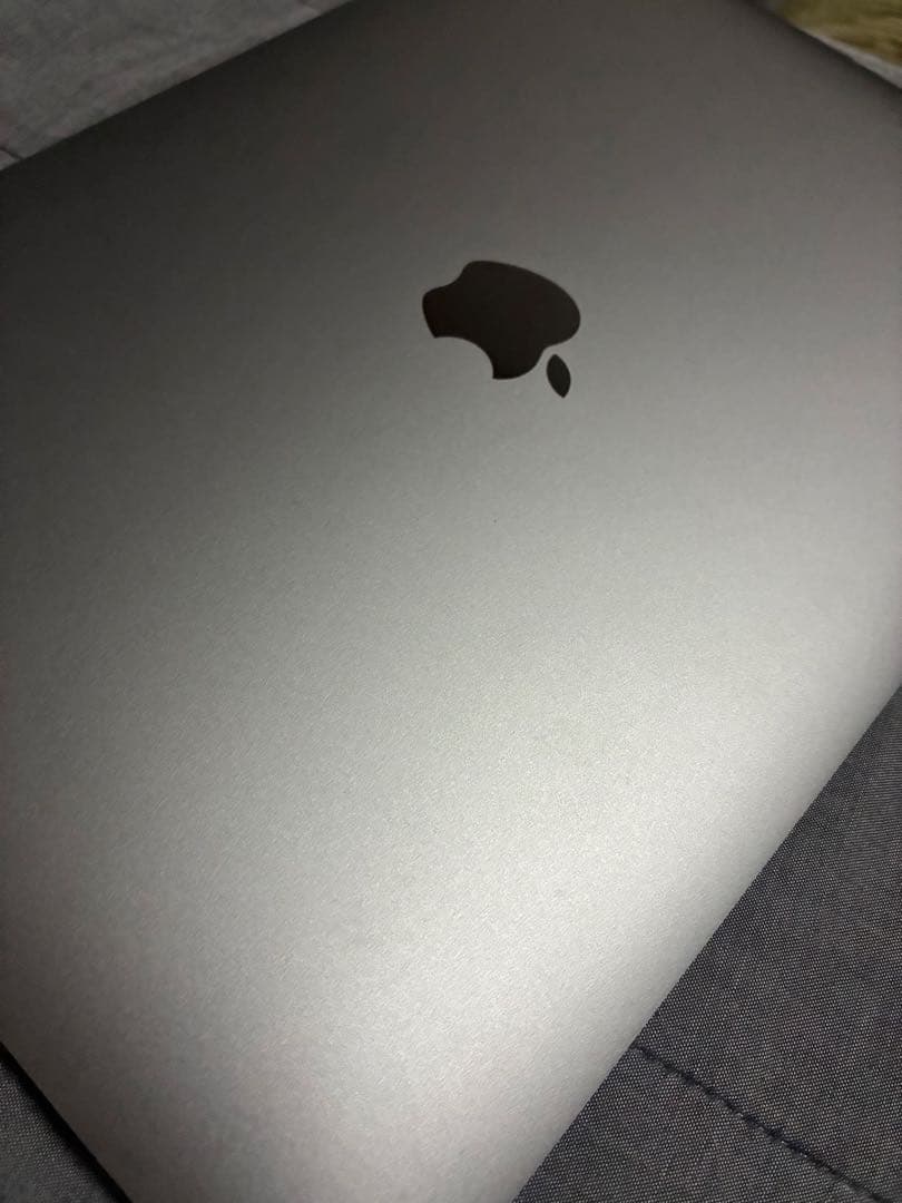 MacBook Pro 13インチM2 2022 256GB 8GBメモリ