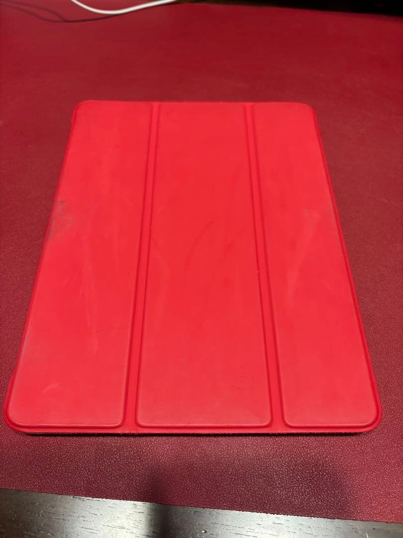 iPad スペースグレー 本体 + 純正タッチペン、赤色カバー