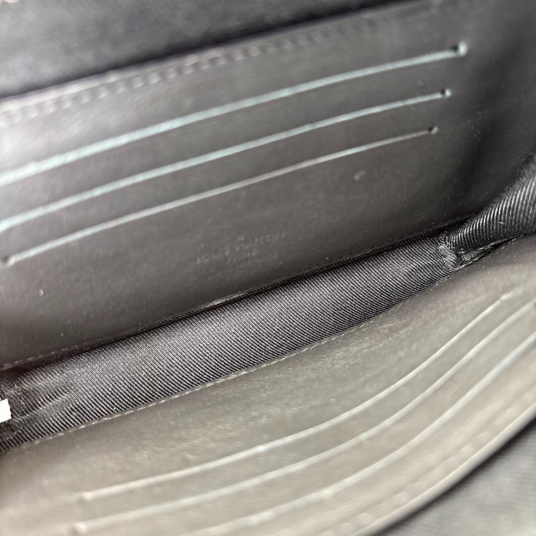 新品同様IC ルイヴィトン アエログラム アルファウエアラブルウォレット メンズ