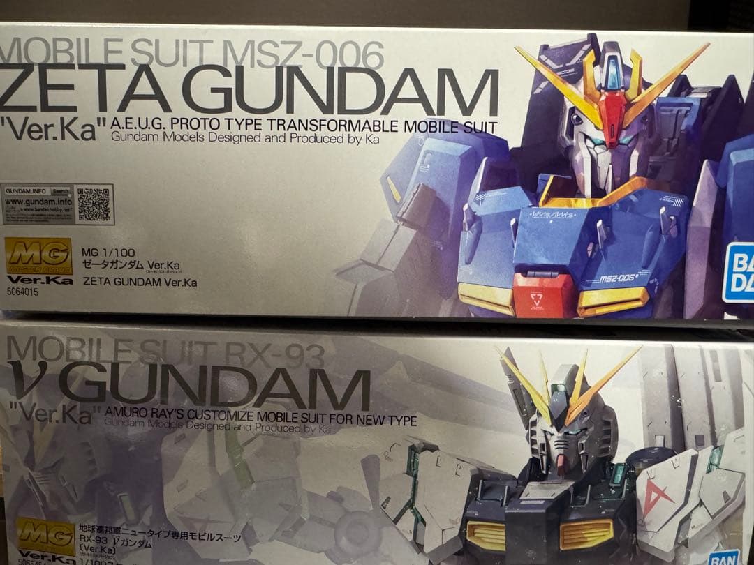 MG ZガンダムVer.Ka & νガンダムVer.Ka