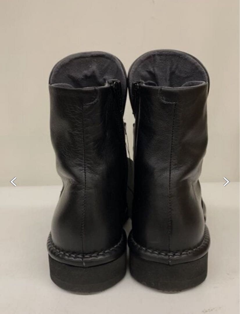 美品　VITA NOVA ゴム紐デザインショートブーツ　ブラック