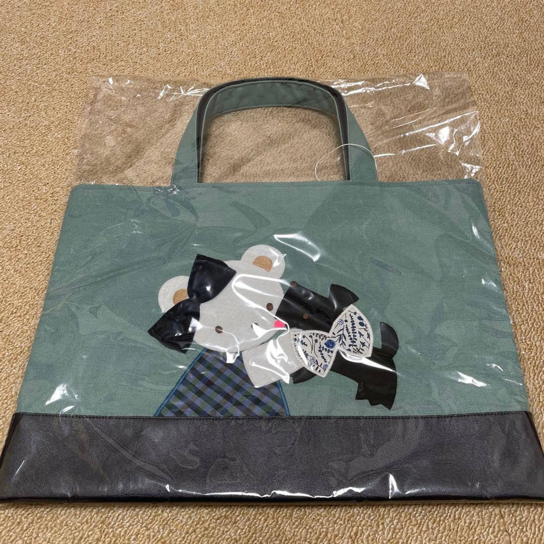 【新品タグ付】familiar ブック入れ ファミリアショー　　完売品