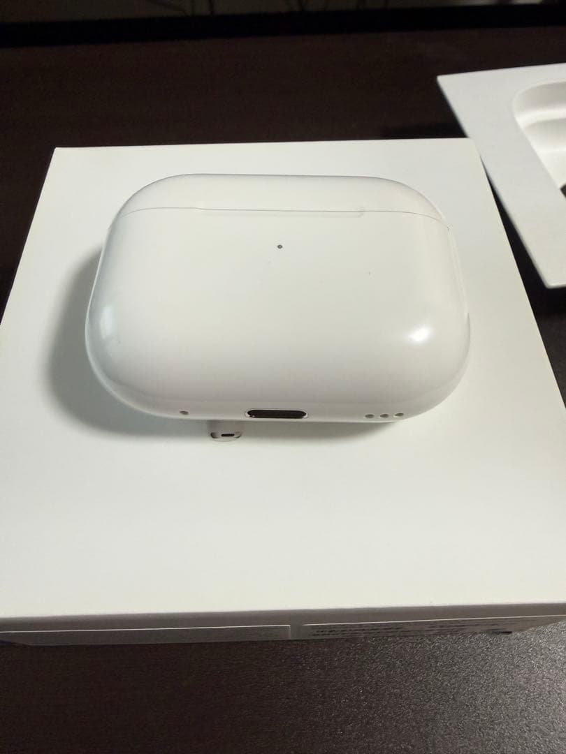 AirPods Pro 2 MagSafe充電ケースUSB-C MTJV3J/A