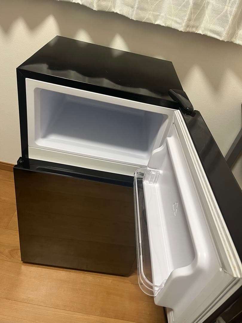 アイリスプラザ 冷凍冷蔵庫 81L ブラック PRC-B082DM-B 送料無料