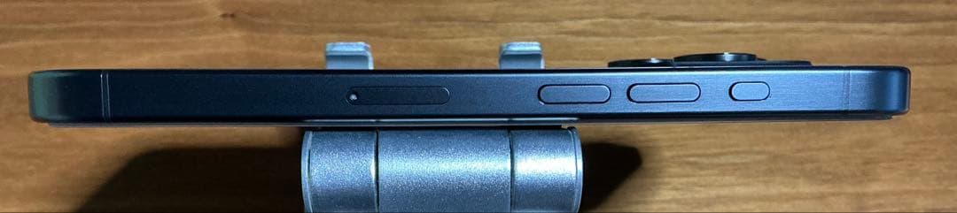 美品 Apple iPhone 15 Pro 128GB スペースブラック 本体