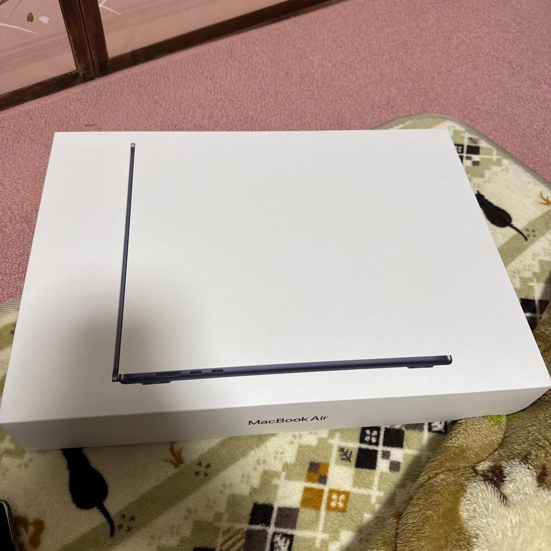 MacBook AirM2チップ256GD 15インチ