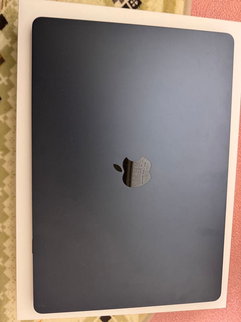 MacBook AirM2チップ256GD 15インチ