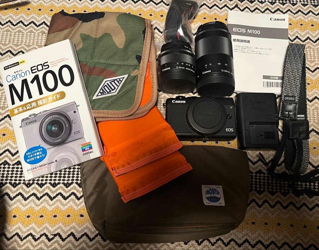 Canon EOS M100 ミラーレスカメラ　Wズームキット BK