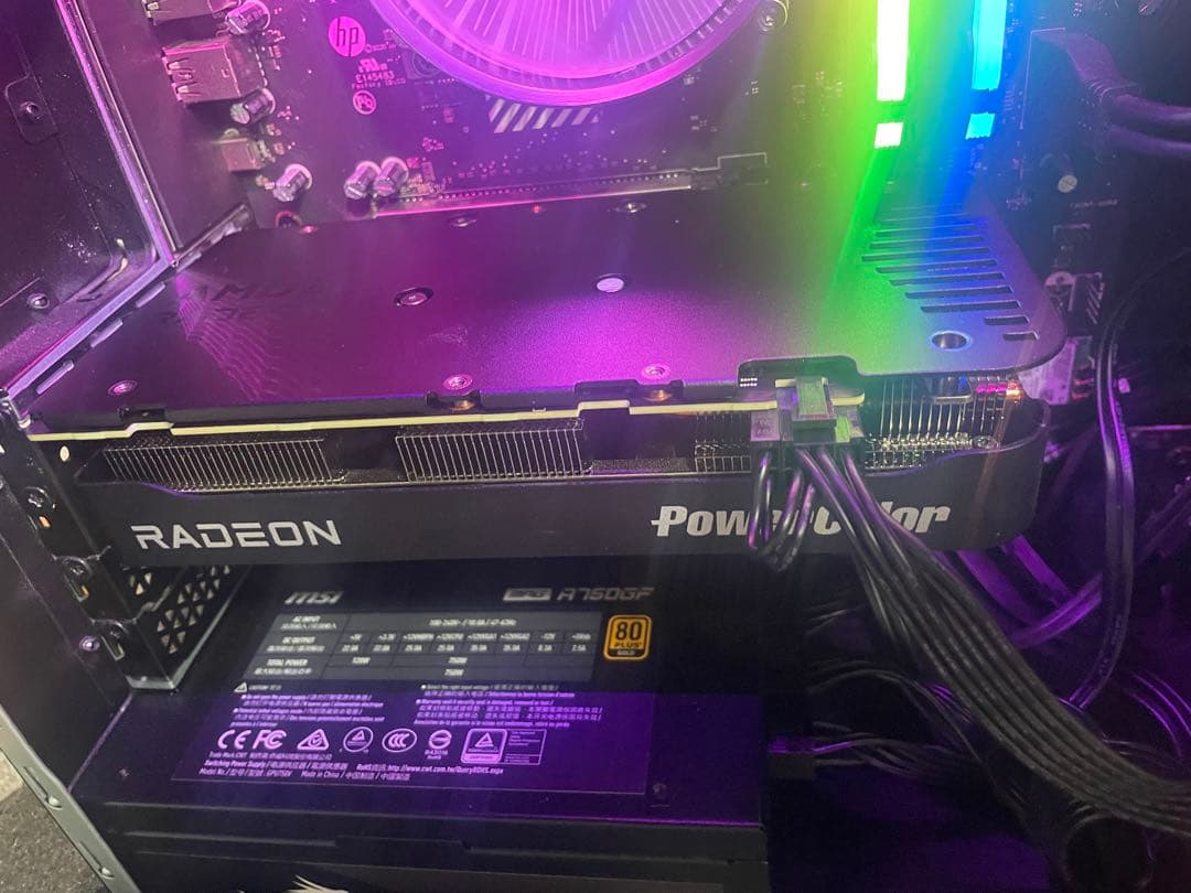 グラフィックボード・グラボ・ビデオカード Radeon RX 9060 XT 16GB