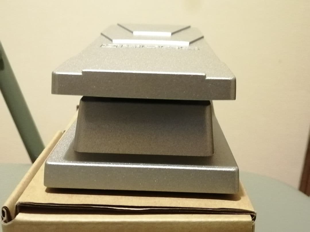 【新品】BOSS FV-30L ヴォリュームペダル