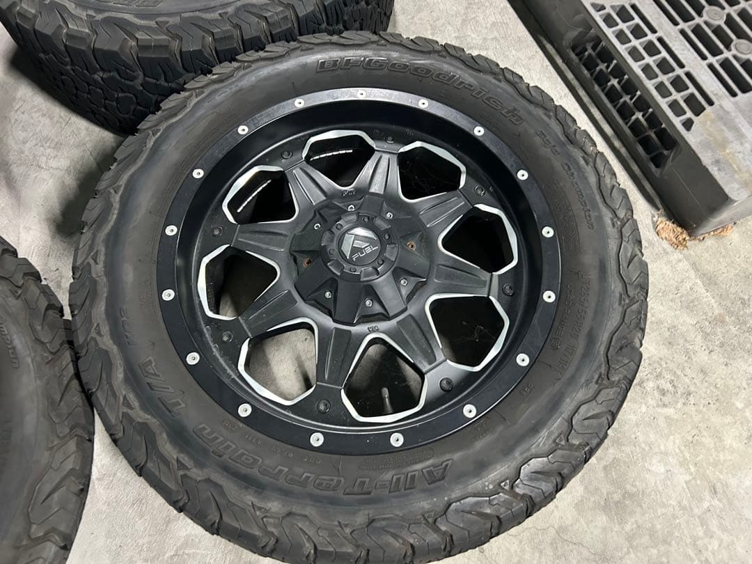 12/26迄限定値下げ❗️FUEL20inch 285/55r20 4本 タンドラ
