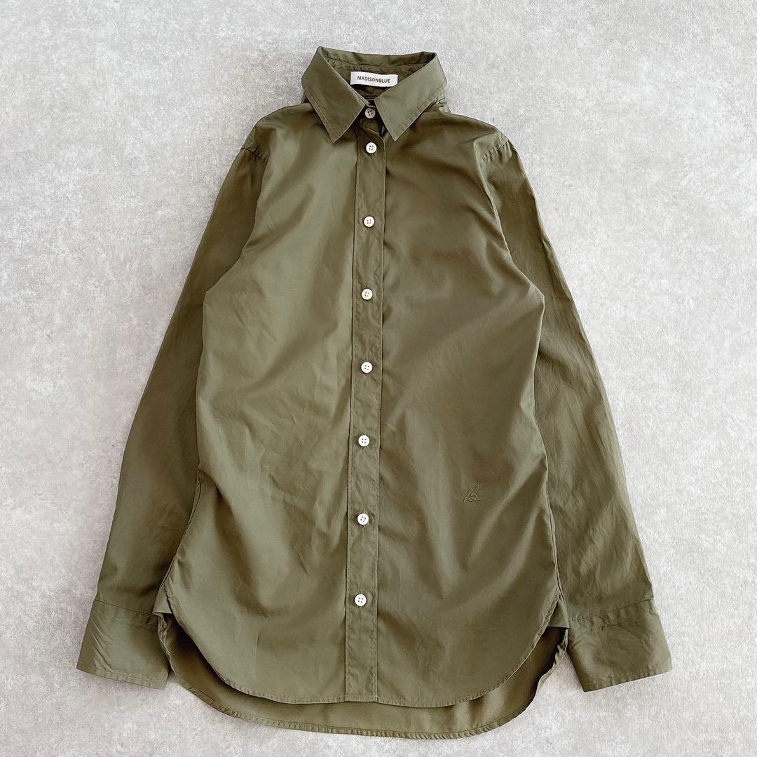 美品 マディソンブルー 蛯原友里さん着用 コットンマダムシャツ カーキ B刺繍