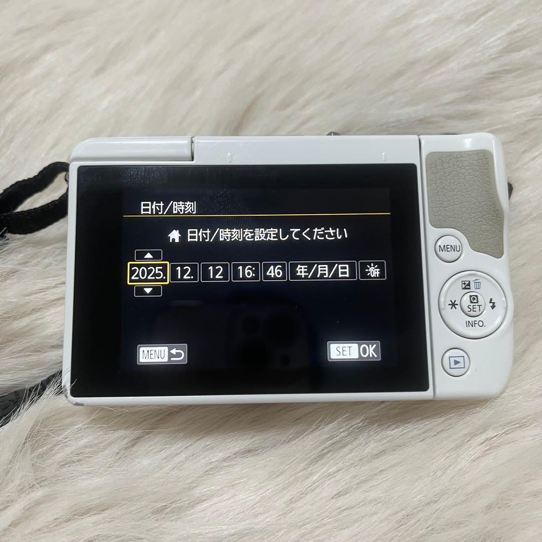 Canon EOS M10 ホワイト ミラーレス一眼