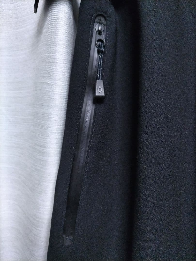 美品　モンベル　ドライテック　インシュレーテッドパンツ　メンズ　黒