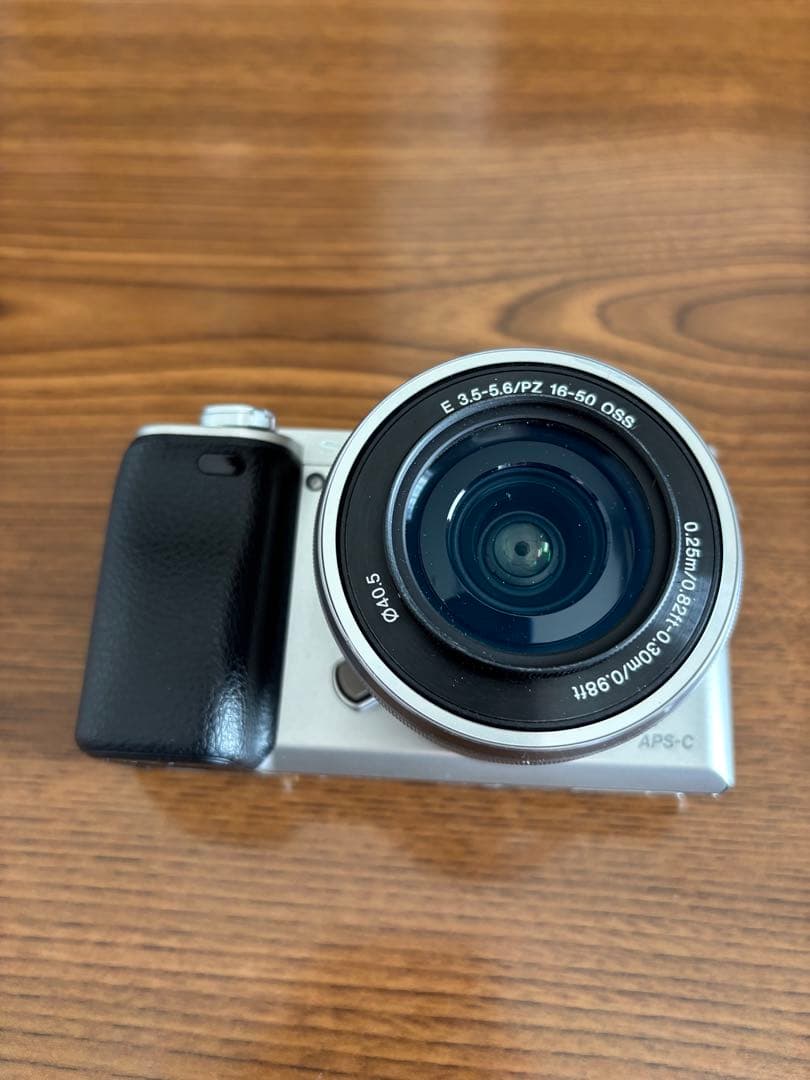 SONY α6000 レンズ交換式ミラーレス一眼カメラ