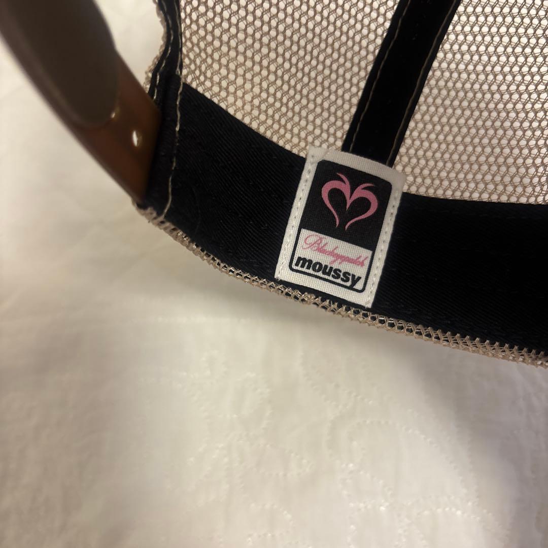 moussy × the black eye patch キャップ