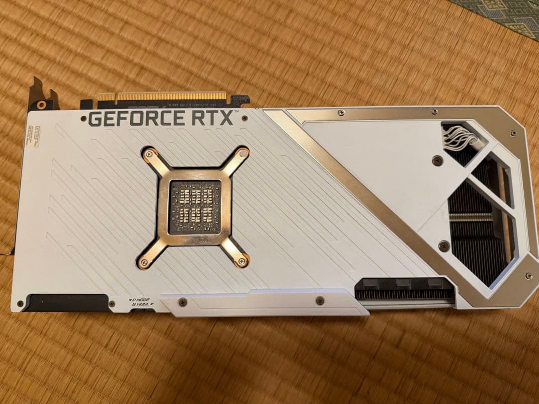 グラフィックボード・グラボ・ビデオカード ASUS ROG STRIX RTX3080 O10G WHITE